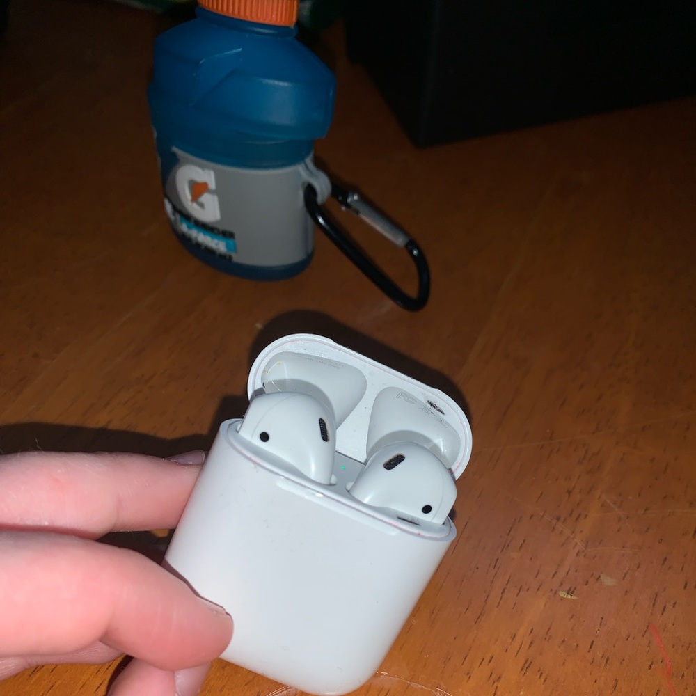 Apple refurbished AirPods (I think gen2) with blue Gatorade case